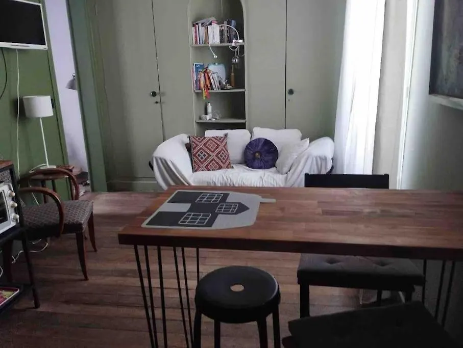 Cosy Nest In Montmartre Apartment Paris