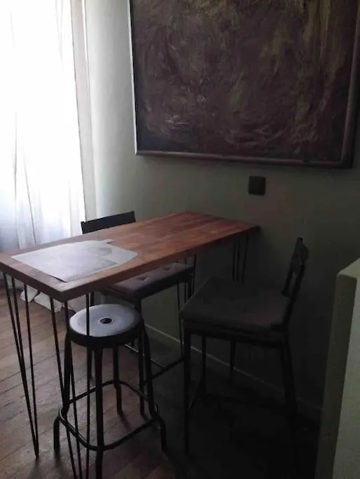 Cosy Nest In Montmartre Apartment Paris