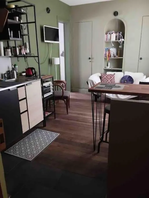 Cosy Nest In Montmartre Apartment Paris
